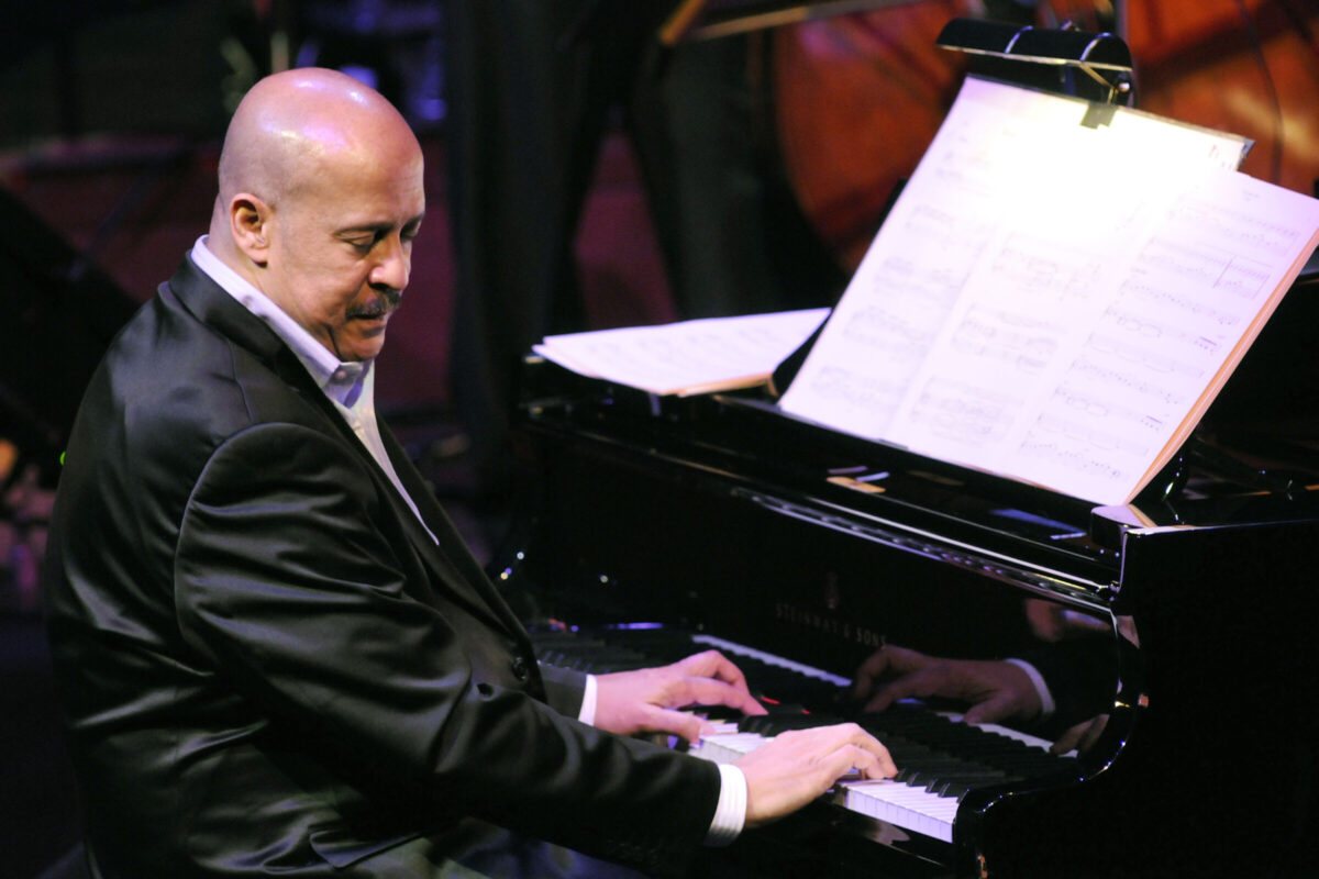 Hilario Durán Trio: Oscar Peterson Tribute