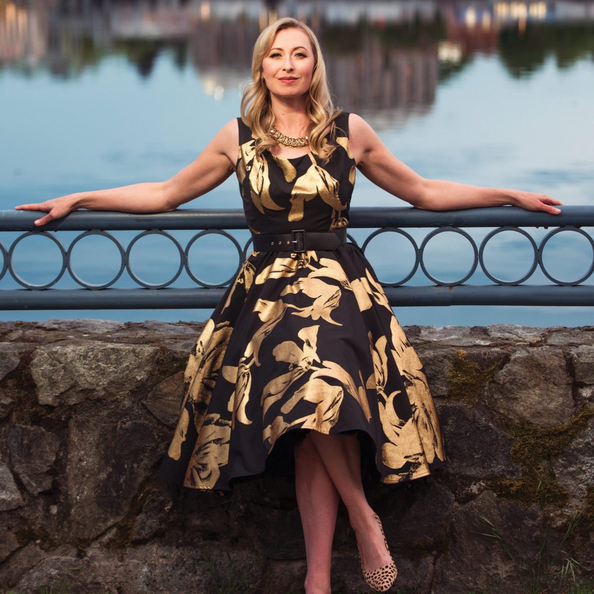 Angela Verbrugge: Gershwin, Porter, ‘n Me